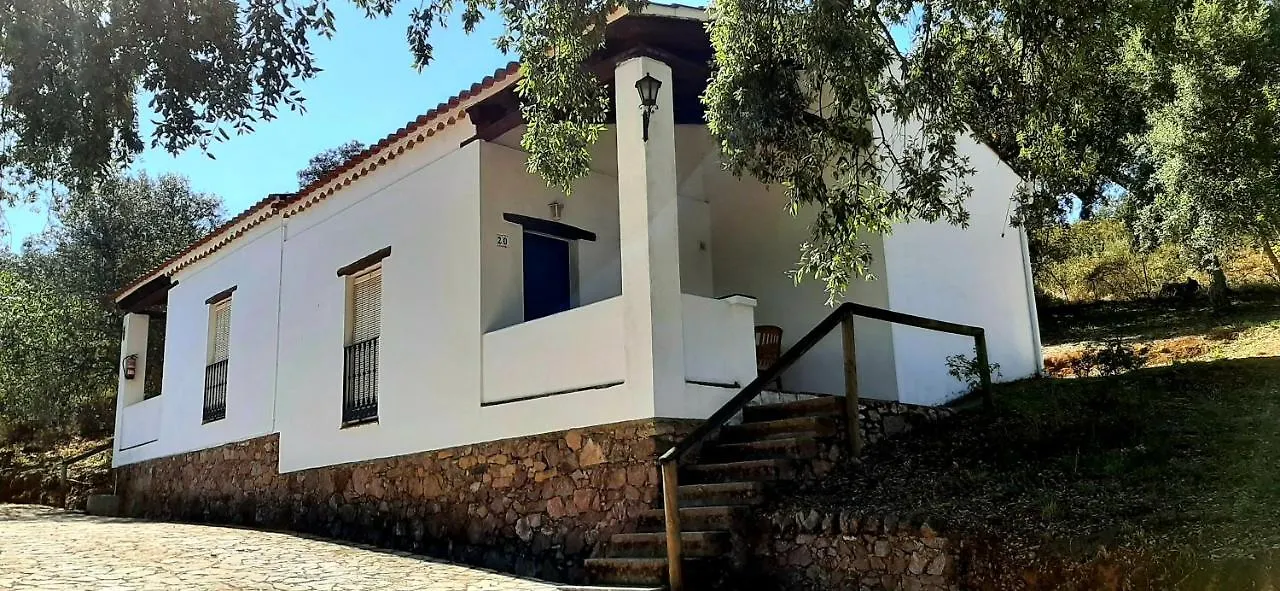 Finca Valbono Apartamentos Rurales Y Hotel Aracena